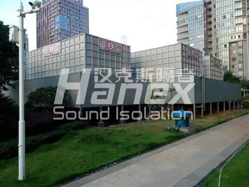 東海開發太古1期新華都生活廣場7樓冷卻塔噪音處理現場 東海開發太古1期新華都生活廣場7樓冷卻塔噪音處理現場