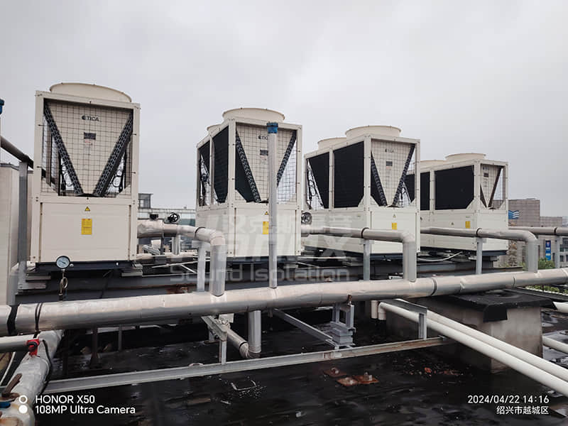 風冷熱泵機組噪音大怎么解決？